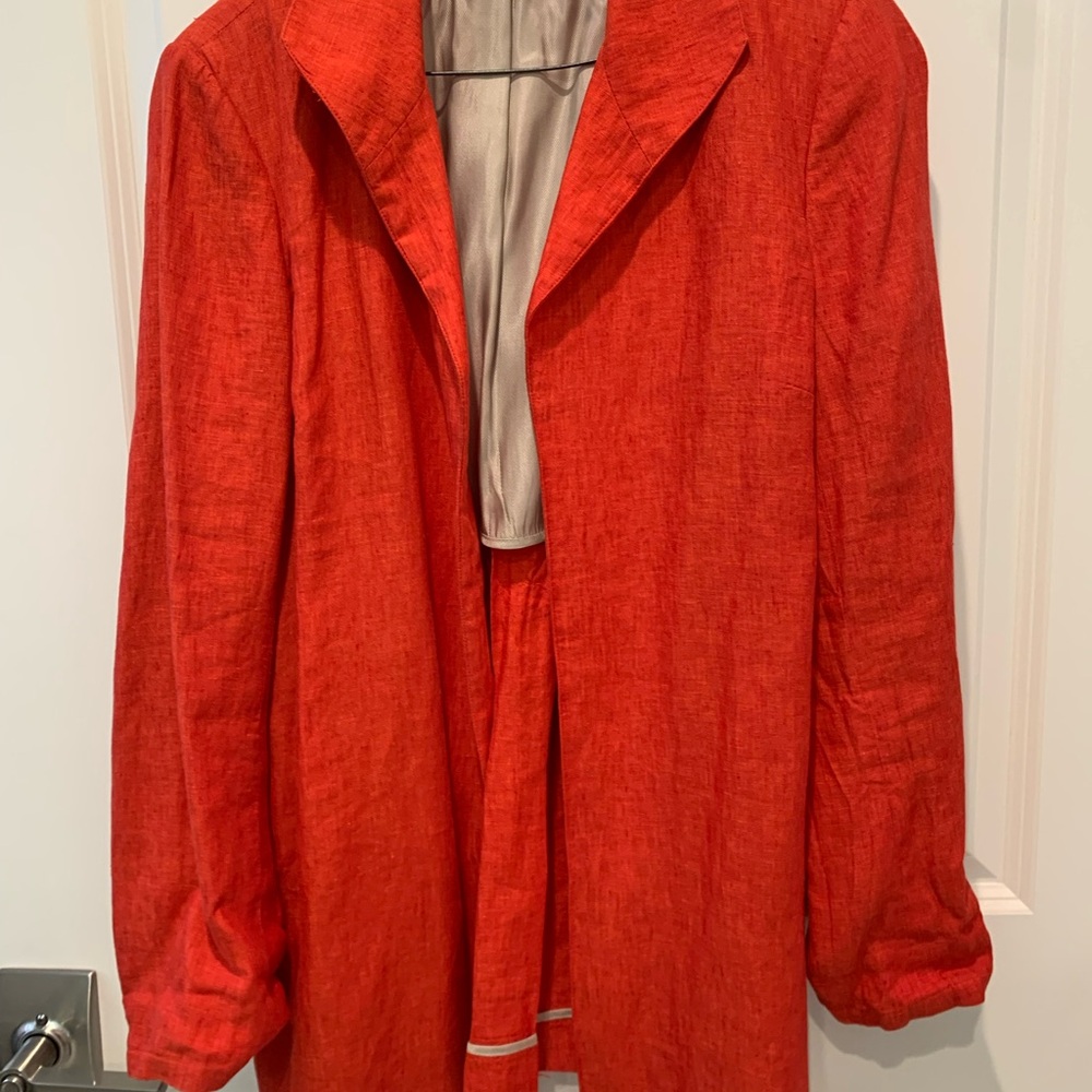 Linen jacket/coat from Coldwater Creek. Fully lined. Pockets.